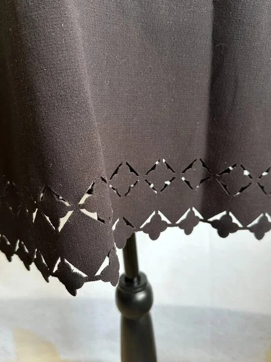 Ann Taylor Loft dress Women 8 Little Black LBD Sleeveless Cut Out Lace cocktail - Picture 4 of 6